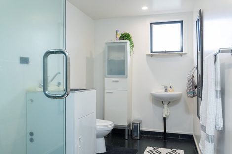 Photo of property in 146a Waikawa Road, Picton, 7220