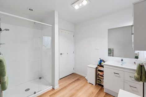 Photo of property in 31 Tuuhura Road, Pukekohe, 2120