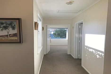 Photo of property in 37 Scott Road, Papakura, 2110