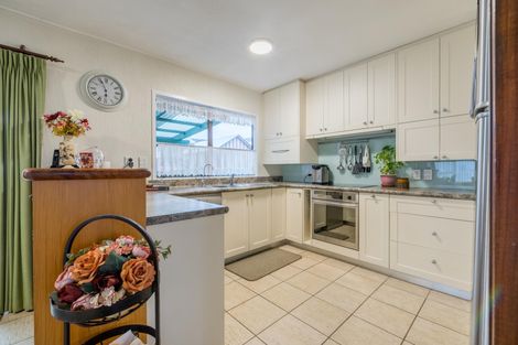Photo of property in 2/27 Rogan Street, Mount Roskill, Auckland, 1041