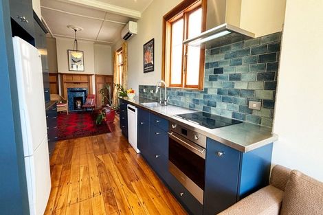 Photo of property in 13 Queen Street, Mount Victoria, Wellington, 6011