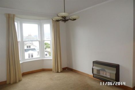 Photo of property in 8 Hawker Street, Mount Victoria, Wellington, 6011