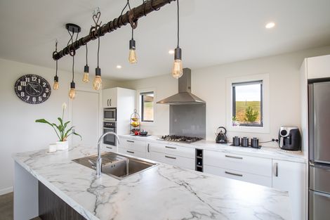 Photo of property in 25 Scrubby Gully Road, Waikerikeri, Alexandra, 9393