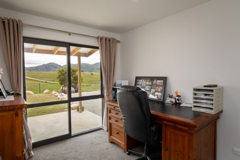 Photo of property in 25 Scrubby Gully Road, Waikerikeri, Alexandra, 9393