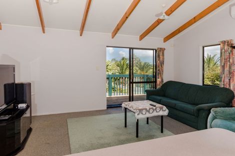 Photo of property in 35 Rangitane Loop Road, Kerikeri, 0294