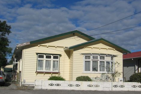 Photo of property in 26 Riddlers Crescent, Petone, Lower Hutt, 5012