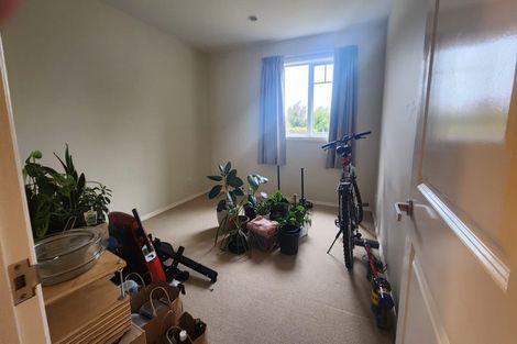 Photo of property in 6 Cosgrove Rise, Riverstone Terraces, Upper Hutt, 5018