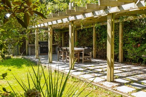 Photo of property in 48 Jellicoe Street, Greytown, 5712