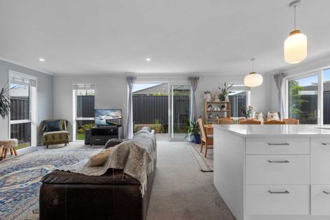 Photo of property in 10 Pioneer Crescent, Omokoroa, 3114