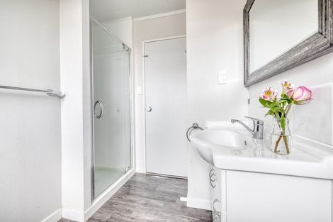 Photo of property in 42a Weld Street, Cambridge, 3434