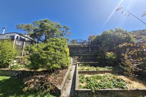 Photo of property in 13 Waikare Street, Karori, Wellington, 6012