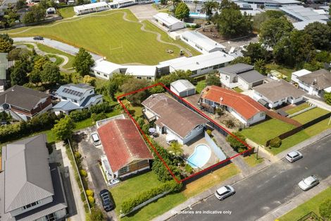 Photo of property in 41 Compton Street, Hillcrest, Auckland, 0627