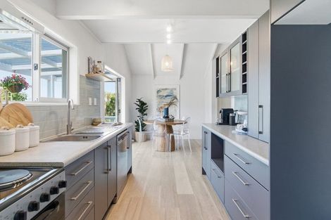 Photo of property in 2 Ely Place, Bethlehem, Tauranga, 3110