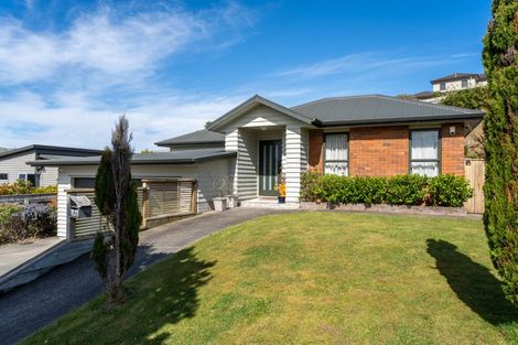 Photo of property in 42 Tongariro Drive, Aotea, Porirua, 5024