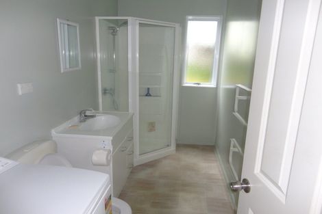 Photo of property in 80 Taylor Terrace, Tawa, Wellington, 5028