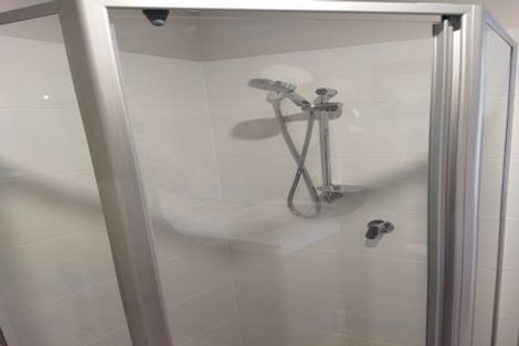 Photo of property in 18b Otanerua Road, Hatfields Beach, Orewa, 0931