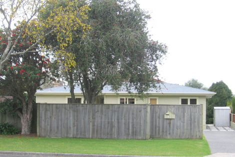 Photo of property in 2/29 Landscape Road, Otumoetai, Tauranga, 3110