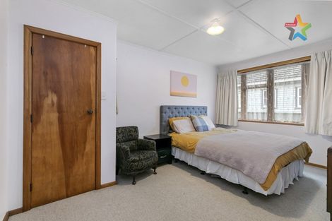 Photo of property in 71 Hewer Crescent, Naenae, Lower Hutt, 5011