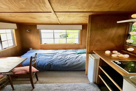 Photo of property in 23 Rimu Road, Oratia, Auckland, 0604