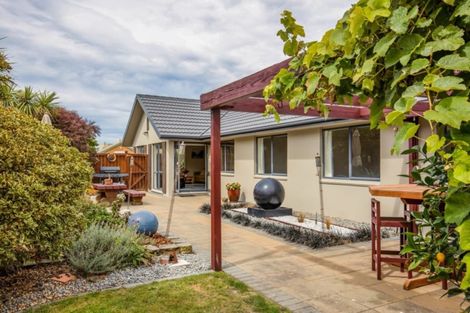 Photo of property in 71 Aston Drive, Waimairi Beach, Christchurch, 8083