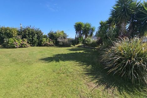Photo of property in 25 Battiscombe Terrace, Waitara, 4320