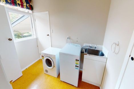 Photo of property in 19 Surrey Crescent, Hokowhitu, Palmerston North, 4410