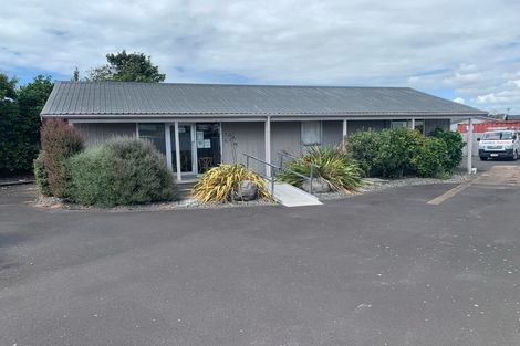 Photo of property in 18 Girven Road, Mount Maunganui, 3116