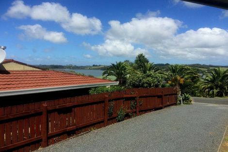 Photo of property in 35 Rangitane Loop Road, Kerikeri, 0294