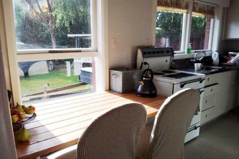 Photo of property in 2/10 Ashfield Place, Ilam, Christchurch, 8041