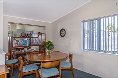 Photo of property in 83a William Bayes Place, Red Beach, 0932