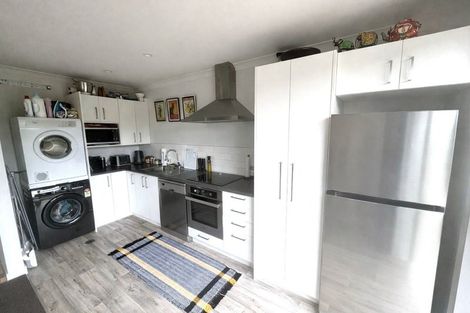 Photo of property in 5 Ara Patukawenga, Tawa, Wellington, 5028