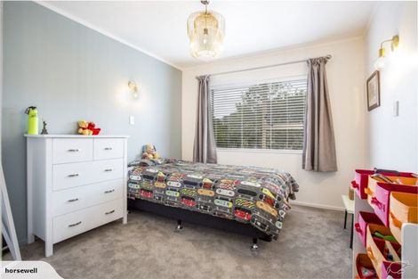 Photo of property in 1/489 Beach Road, Murrays Bay, Auckland, 0630