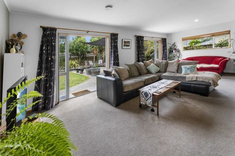 Photo of property in 16 Malthouse Crescent, Brightwater, 7022