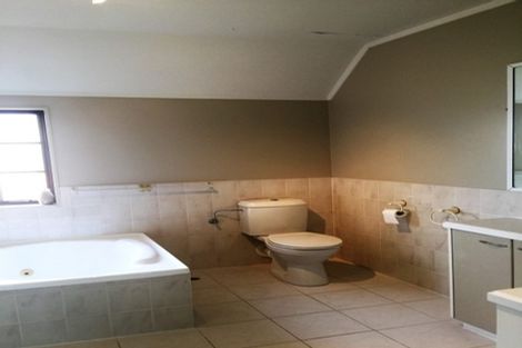 Photo of property in 2b Atherton Road, Epsom, Auckland, 1023