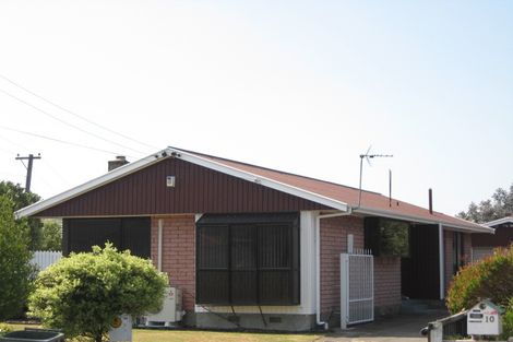 Photo of property in 12 Esk Place, Aranui, Christchurch, 8061