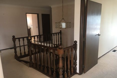 Photo of property in 21 Madill Road, St Andrews, Hamilton, 3200