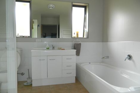 Photo of property in 7 Charlotte Street, Stanmore Bay, Whangaparaoa, 0932