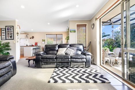 Photo of property in 17 Wembley Close, Nawton, Hamilton, 3200