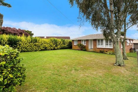Photo of property in 65 Arimu Road, Papakura, 2110
