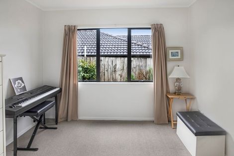 Photo of property in 2/148 Pigeon Mountain Road, Half Moon Bay, Auckland, 2012