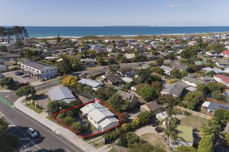 Photo of property in 15 Domain Road, Papamoa Beach, Papamoa, 3118