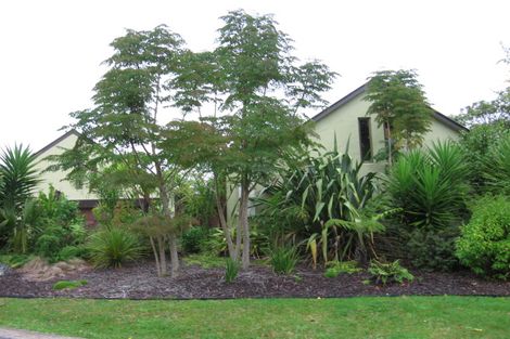 Photo of property in 18 Shelter Drive, Greenhithe, Auckland, 0632