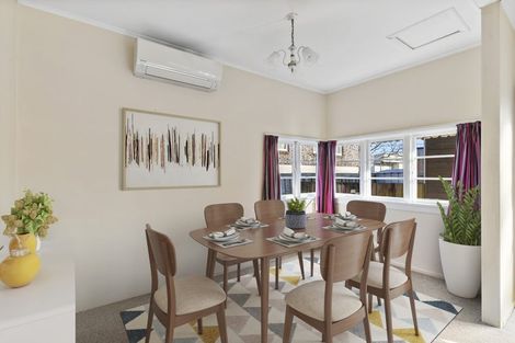 Photo of property in 10 Eastern Beach Road, Eastern Beach, Auckland, 2012