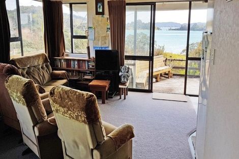 Photo of property in 74 Rapata Road, Oakura, Hikurangi, 0184