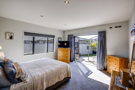 Photo of property in 17 Bourke Place, Havelock North, 4130