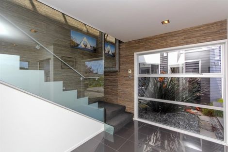 Photo of property in 67a Fulford Street, New Plymouth, 4310