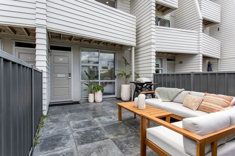 Photo of property in 25/3 Riverside Road, Orewa, 0931