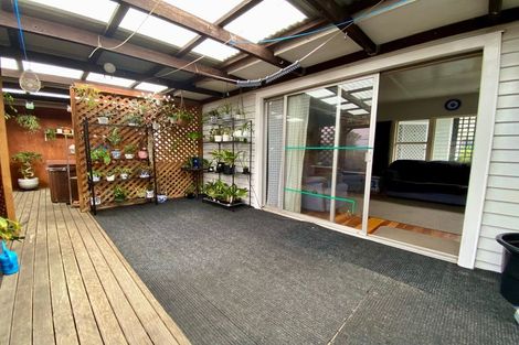 Photo of property in 1020 Tremaine Avenue, Roslyn, Palmerston North, 4414