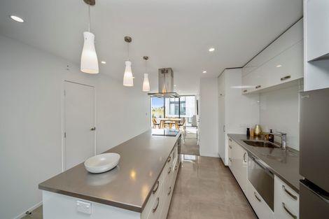 Photo of property in 2/86 Hurlstone Drive, Waiwhakaiho, New Plymouth, 4312