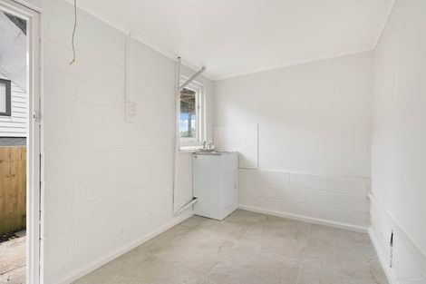 Photo of property in 230 Sunset Road, Windsor Park, Auckland, 0632